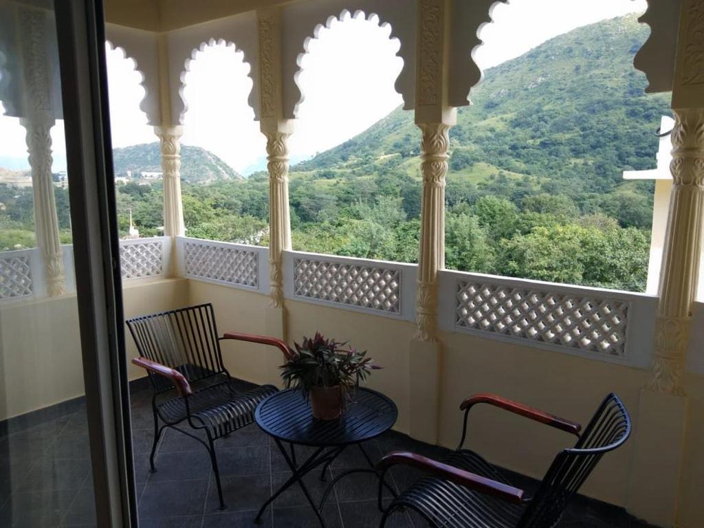 Golden Hands - Palace Raj Kumbha Kumbhalgarh Exterior foto